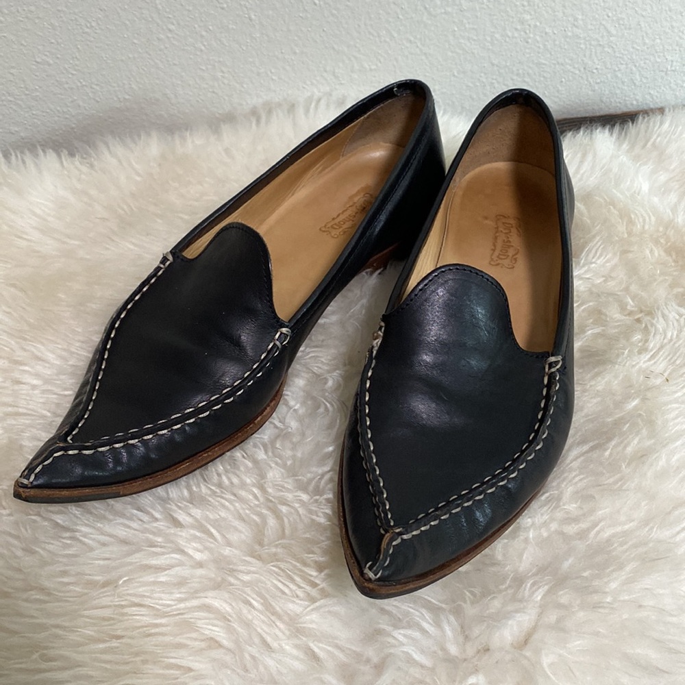 DRY-SHOD Pointy toe flats size 10 Made in Italy.